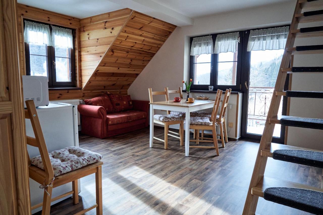 Pod Strani Appartement *